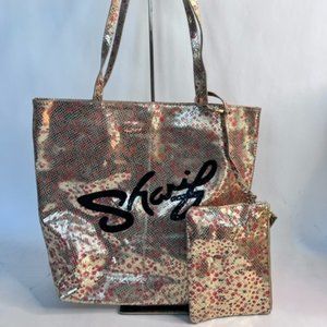 Sharif tote